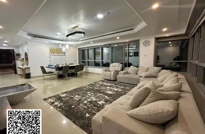 شقة - 2 غرف نوم - 2 حمامات للبيع في برج الكورنيش - طريق كورنيش عجمان - عجمان