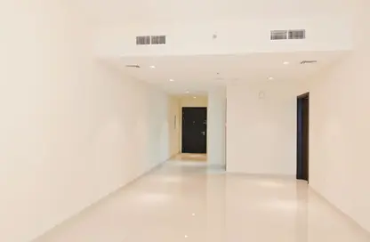 Apartment - 1 Bedroom - 2 Bathrooms for rent in Duja Tower - Sheikh Zayed Road - Dubai