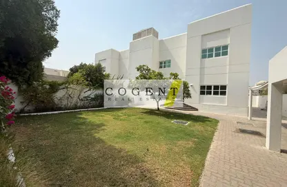 Villa - 4 Bedrooms - 4 Bathrooms for rent in Umm Suqeim 1 - Umm Suqeim - Dubai