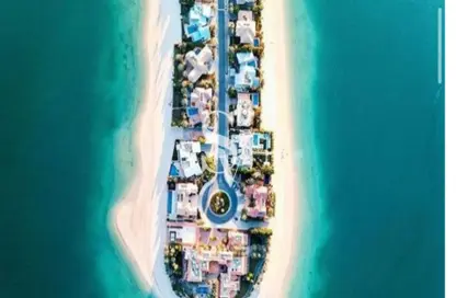 Villa for sale in Palm Jumeirah - Dubai