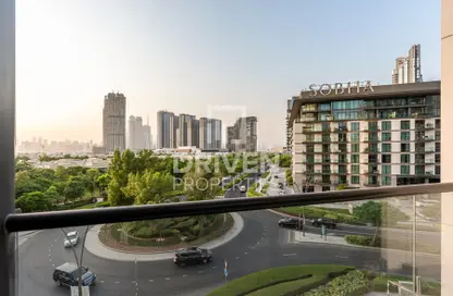 Apartment - 1 Bedroom - 1 Bathroom for sale in Sobha Hartland Waves - Sobha Hartland - Mohammed Bin Rashid City - Dubai