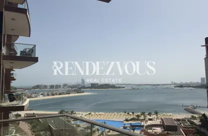 Apartment - 1 Bedroom - 2 Bathrooms for rent in Emerald - Tiara Residences - Palm Jumeirah - Dubai