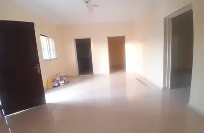 Villa - 3 Bedrooms - 2 Bathrooms for rent in Al Sabkha - Al Riqqa - Sharjah