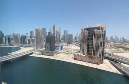 شقة - 2 غرف نوم - 3 حمامات للايجار في وندسور مانور - الخليج التجاري - دبي