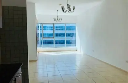 شقة - 1 حمام للايجار في هوكي الجليد - مدينة دبي الرياضية - دبي