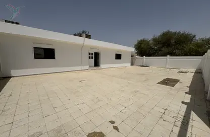 Villa - 4 Bedrooms - 2 Bathrooms for rent in Al Sarooj - Al Ain