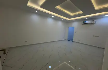 Apartment - 2 Bedrooms - 2 Bathrooms for rent in Madinat Al Riyad - Abu Dhabi