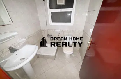 Apartment - 2 Bedrooms - 3 Bathrooms for rent in Al Taawun - Sharjah