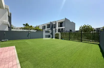 Townhouse - 4 Bedrooms - 5 Bathrooms for rent in Casa Flores - Green Community Motor City - Motor City - Dubai