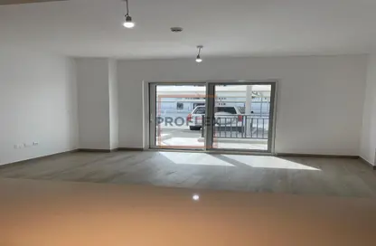 Apartment - 2 Bedrooms - 2 Bathrooms for rent in Waters Edge - Yas Island - Abu Dhabi