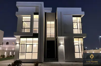 Villa - 5 Bedrooms - 7 Bathrooms for rent in Nad Al Sheba 4 - Nad Al Sheba - Dubai