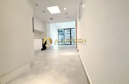 شقة - غرفة نوم - 2 حمامات للايجار في كاتش ريزيدينس لاي جي او - قرية الجميرا سركل - دبي شقة - غرفة نوم - 2 حمامات للايجار في كاتش ريزيدينس لاي جي او - قرية الجميرا سركل - دبي