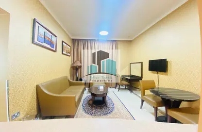 شقة - غرفة نوم - 1 حمام للايجار في شارع هزاع بن زايد الأول - معسكر آل نهيان - أبوظبي