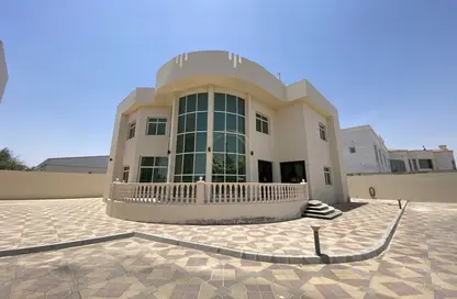Villa - 4 Bedrooms - 6 Bathrooms for rent in Al Bateen - Al Ain