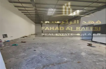 مستودع - استوديو - 1 حمام للايجار في أم الثعوب - أم القيوين