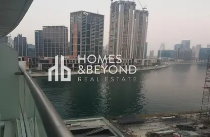 شقة - 1 حمام للايجار في برج وارف الغربي - الخليج التجاري - دبي