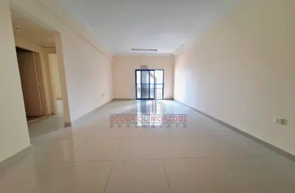 Empty Room image for: Apartment - 1 Bedroom - 2 Bathrooms for rent in Al Nada Tower - Al Nahda - Sharjah, Image 1