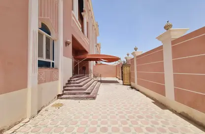 Apartment - 3 Bedrooms - 3 Bathrooms for rent in Mohamed Bin Zayed Centre - Mohamed Bin Zayed City - Abu Dhabi