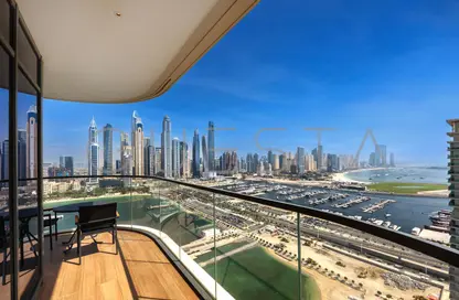 Apartment - 3 Bedrooms - 4 Bathrooms for rent in Marina Vista - EMAAR Beachfront - Dubai Harbour - Dubai