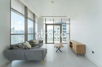 Living Room image for: Apartment - 3 Bedrooms - 4 Bathrooms for rent in No.9 - Dubai Marina - Dubai, Image 1