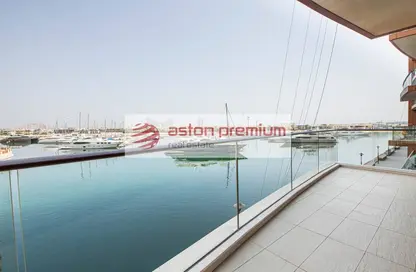 Apartment - 2 Bedrooms - 3 Bathrooms for rent in Emerald - Tiara Residences - Palm Jumeirah - Dubai