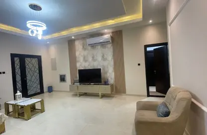 Villa - 3 Bedrooms - 5 Bathrooms for sale in Al Yasmeen 1 - Al Yasmeen - Ajman
