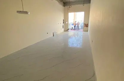 Shop - Studio - 1 Bathroom for rent in Al Jurf 1 - Al Jurf - Ajman Downtown - Ajman Shop - Studio - 1 Bathroom for rent in Al Jurf 1 - Al Jurf - Ajman Downtown - Ajman