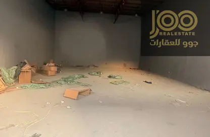 Warehouse - Studio - 1 Bathroom for rent in Umm Al Thuoob - Umm Al Quwain