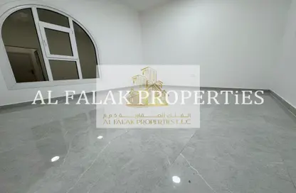 Apartment - Studio - 1 Bathroom for rent in Shakhbout City - Abu Dhabi