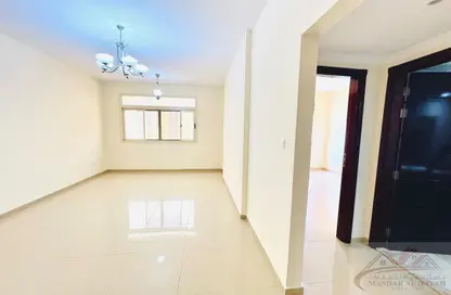Apartment - 1 Bedroom - 2 Bathrooms for rent in Muwaileh 29 Building - Muwaileh - Sharjah