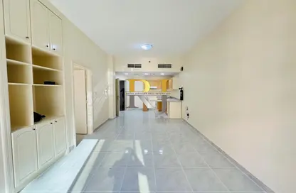 شقة - غرفة نوم - 2 حمامات للايجار في مبنى منخول - منخول - بر دبي - دبي