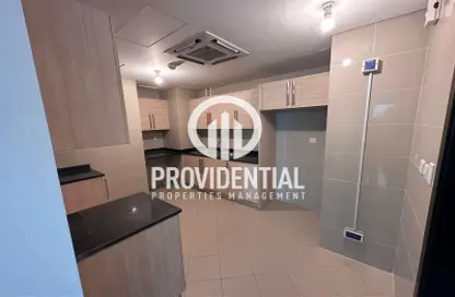 Apartment - 1 Bedroom - 2 Bathrooms for sale in RAK Tower - Marina Square - Al Reem Island - Abu Dhabi