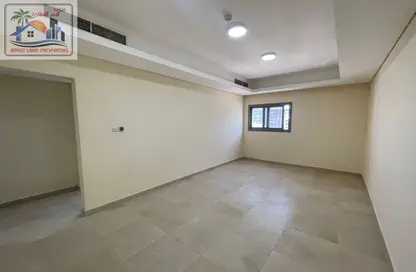 شقة - 2 غرف نوم - 2 حمامات للايجار في ميجا مول - القاسمية - الشارقة