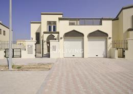 Villa - 3 bedrooms - 4 bathrooms for rent in Regional - Jumeirah Park - Dubai
