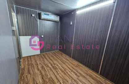 شقة - 1 حمام للايجار في المرسى - الجزيرة الحمراء - قرية الحمرا - رأس الخيمة