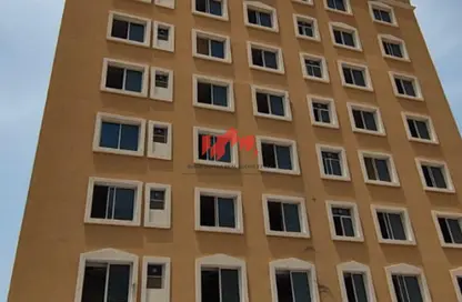 سكن الموظفين - استوديو - 8 حمامات للايجار في الجزيرة الحمراء - قرية الحمرا - رأس الخيمة
