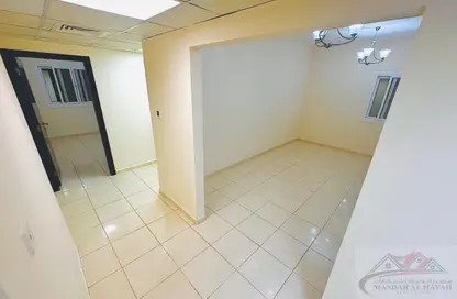 Apartment - 1 Bedroom - 2 Bathrooms for rent in Muwaileh 29 Building - Muwaileh - Sharjah