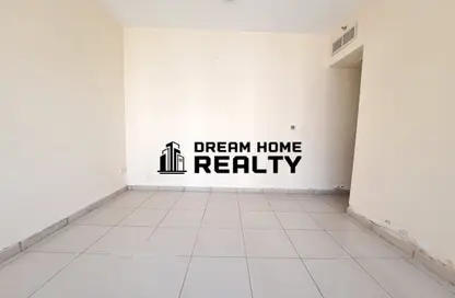 Apartment - 2 Bedrooms - 3 Bathrooms for rent in Sharjah 555 Tower - Al Khan Corniche - Al Khan - Sharjah