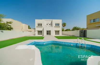 Villa - 5 Bedrooms - 5 Bathrooms for rent in Meadows 2 - Meadows - Dubai