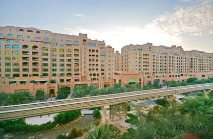 Apartment - 2 Bedrooms - 2 Bathrooms for sale in Al Shahla - Shoreline Apartments - Palm Jumeirah - Dubai
