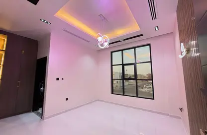 Villa - 5 Bedrooms - 7 Bathrooms for sale in Al Yasmeen 1 - Al Yasmeen - Ajman