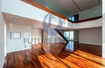 Duplex - 3 Bedrooms - 5 Bathrooms for rent in Maze Tower - Sheikh Zayed Road - Dubai