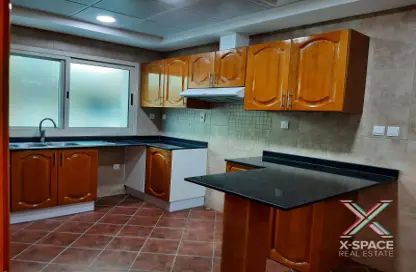 Villa - 3 Bedrooms - 5 Bathrooms for rent in Jumeirah 1 - Jumeirah - Dubai