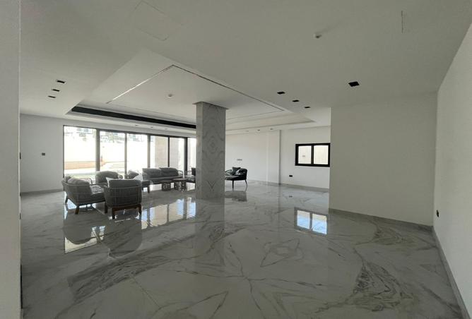 16084100 - Property Image 3