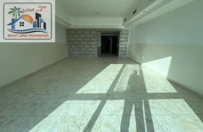 Apartment - 2 Bedrooms - 3 Bathrooms for rent in Al Majaz 3 - Al Majaz - Sharjah