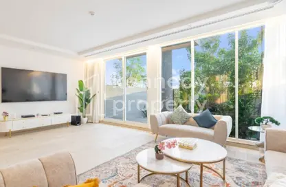 Villa - 4 Bedrooms - 4 Bathrooms for rent in Royal Park - Jumeirah Park - Dubai