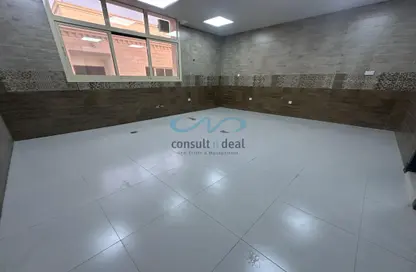 Apartment - Studio - 1 Bathroom for rent in Mohamed Bin Zayed City - Abu Dhabi