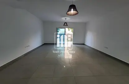 Villa - 3 Bedrooms - 4 Bathrooms for rent in Al Reef Villas - Al Reef - Abu Dhabi