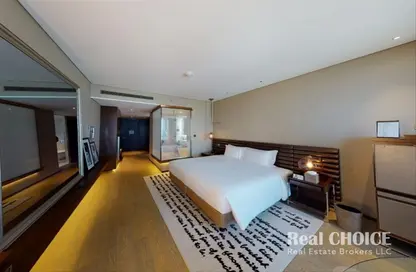 صورة لـ غرفة- غرفة النوم النزل و الشقق الفندقية - 1 حمام للبيع في تاور C - داماك تاورز من باراماونت - الخليج التجاري - دبي ، صورة رقم 1