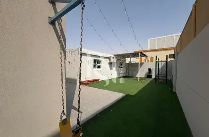 تاون هاوس - 3 غرف نوم - 4 حمامات للايجار في السمحة - أبوظبي